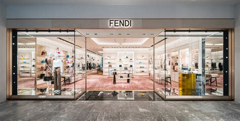 fendi contact number.